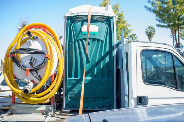 Portable Toilet Options We Offer in Breckenridge, MI